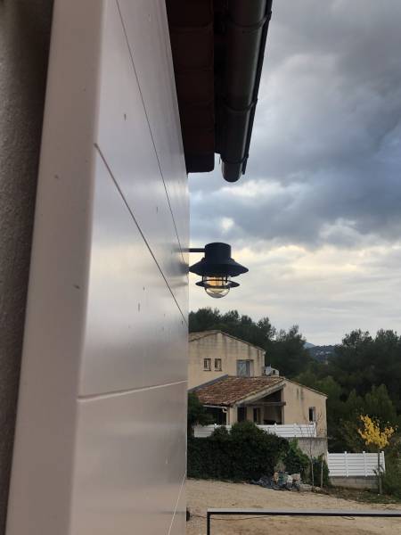 Fabricants de volets provençaux artisanaux près d’aubagne à Auriol