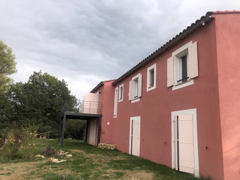 Fabricants de volets provençaux artisanaux près d’aubagne à Auriol