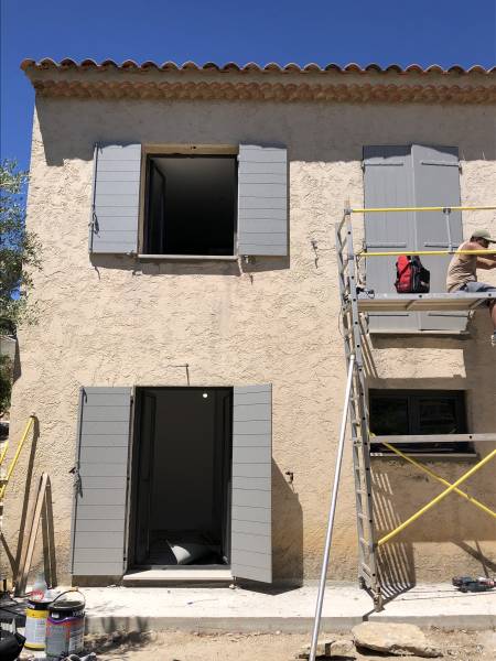 Autre pose de volets avec échafaudage mobile