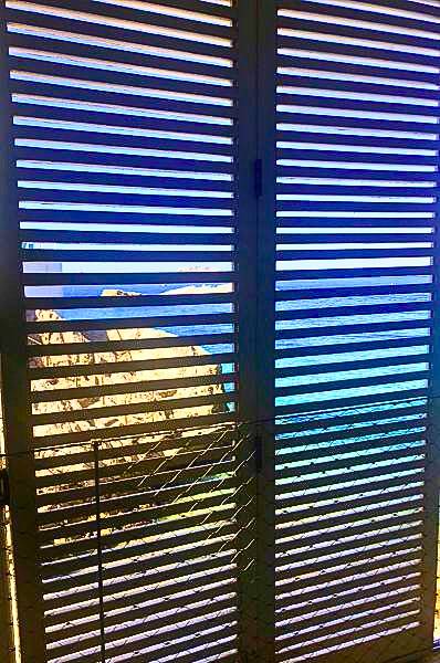 Vente de volets coulissants persiennes à lames à la Française dans les Bouches du Rhône