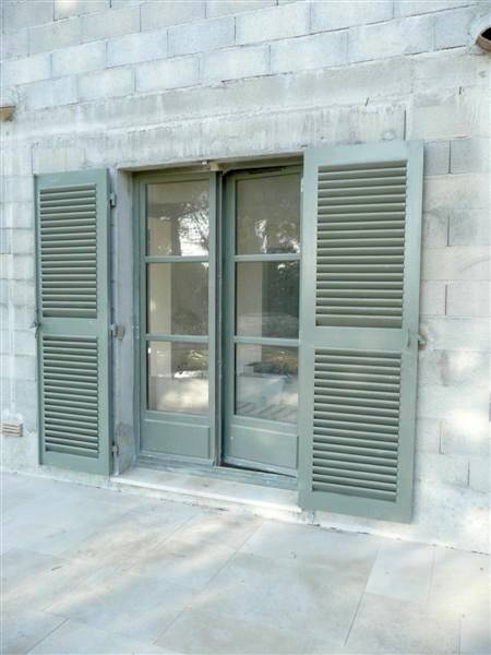 Fabrication de volet persiennes en bois fabriqués puis posés à Gemenos