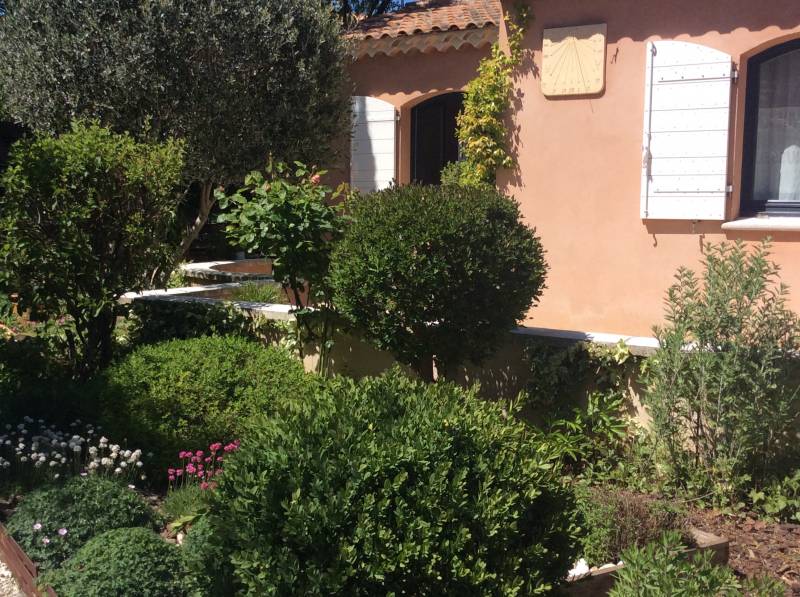 Voir en vidéo nos volets provençaux réalisés sur Auriol ( Aubagne )