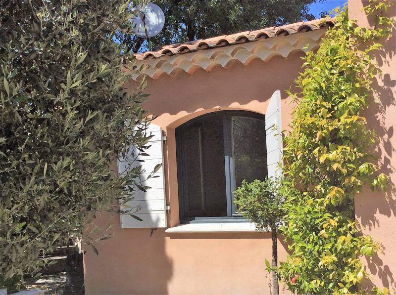 Voir en vidéo nos volets provençaux réalisés sur Auriol ( Aubagne )