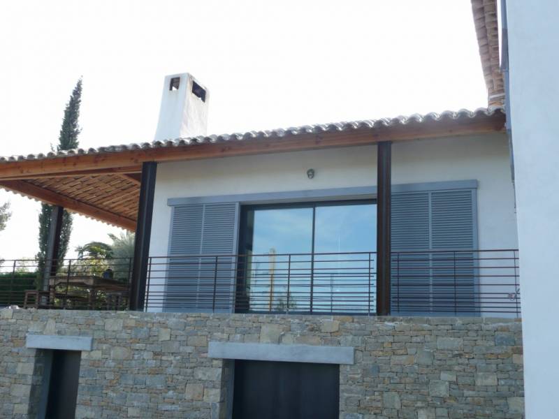 Réalisation de volets coulissants sur la région de Montpellier
