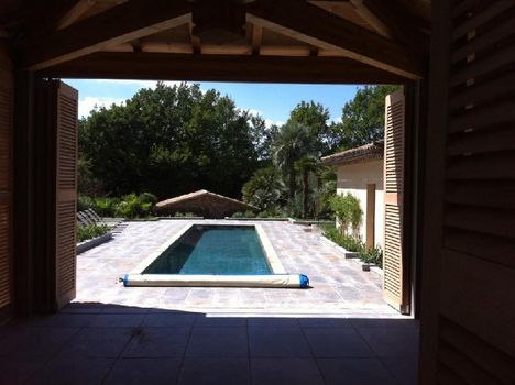 Fabrication de volets coulissants pliants sur Le Muy