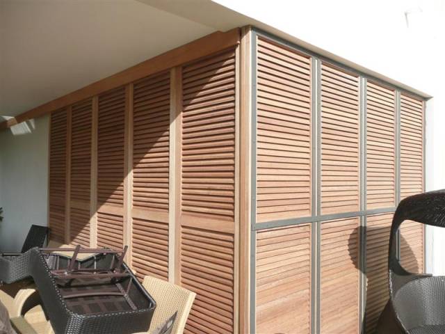 Création et livraison de volets coulissants en aluminium dans les Bouches du Rhône