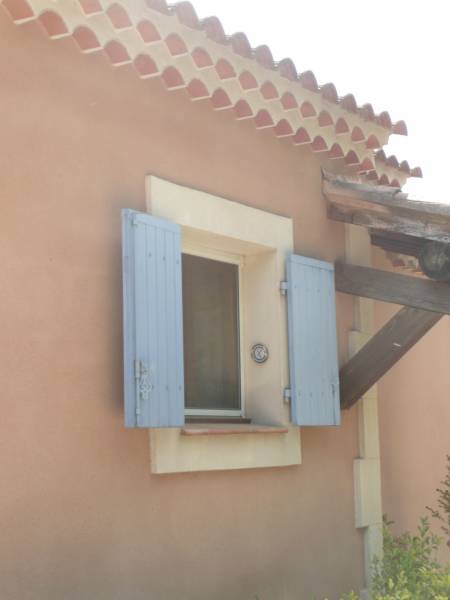 Création de volets provençaux pour des clients sur Cavalaire
