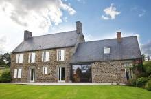 EXPERT SOMFY Fabricants de volets en bois sur mesure Aubagne PACA Bretagne